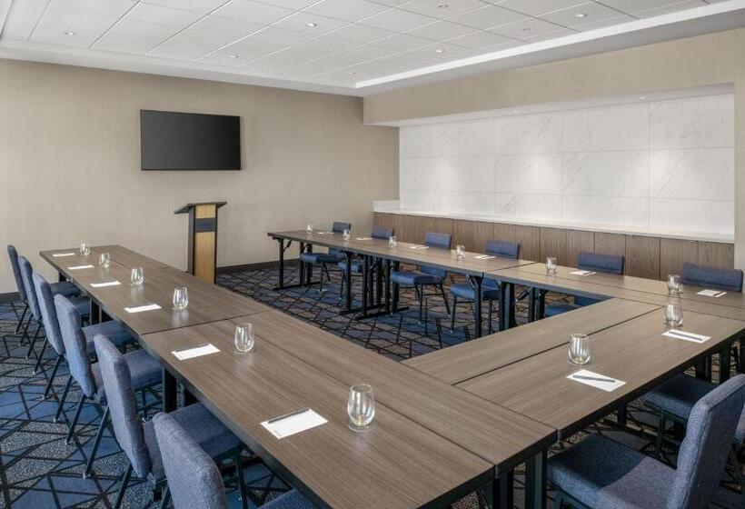 هتل Courtyard By Marriott Pocatello