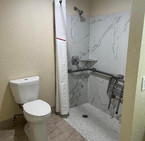 هتل Deluxe Inn