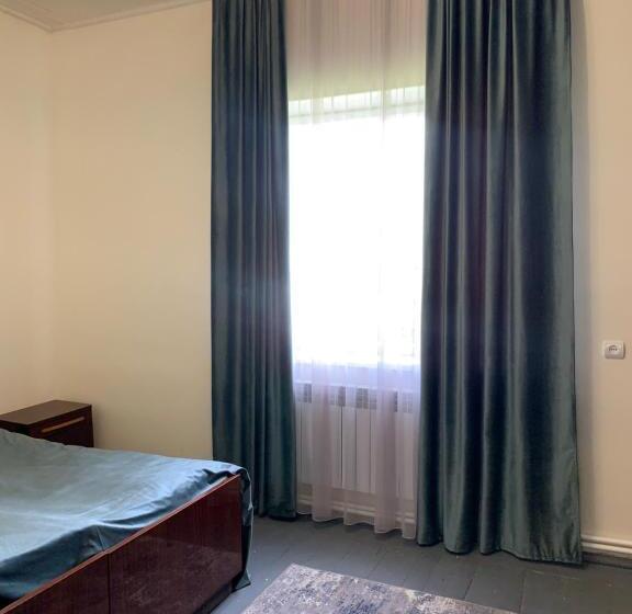 پانسیون Dendrobak Guesthouse