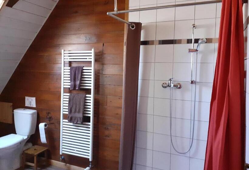 住宿加早餐  Chambres D Hôtes Coeur De Bastié Et Ranch Du Lévézou