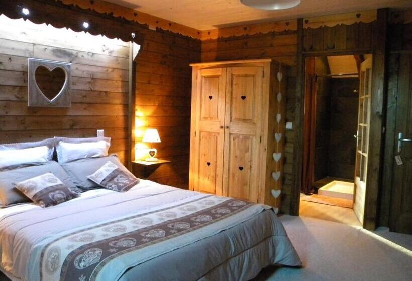 住宿加早餐  Chambres D Hôtes Coeur De Bastié Et Ranch Du Lévézou