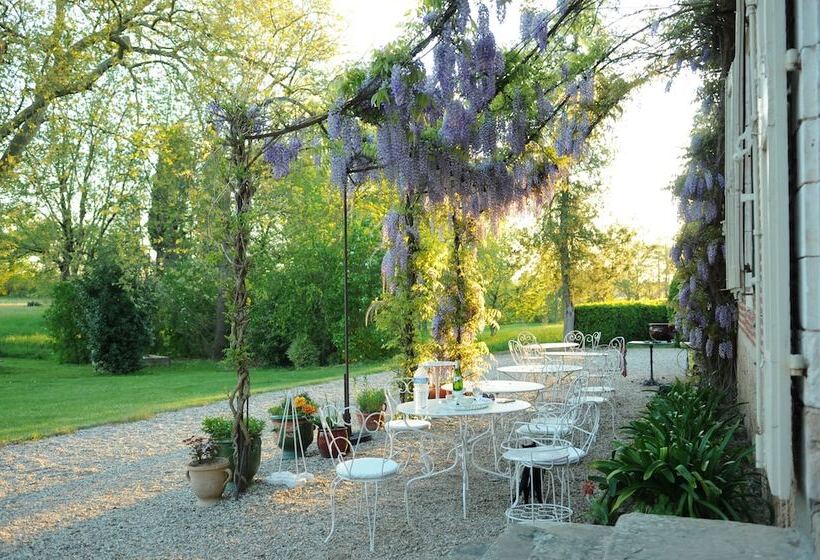 住宿加早餐  Domaine Du Buc, Le Chateau
