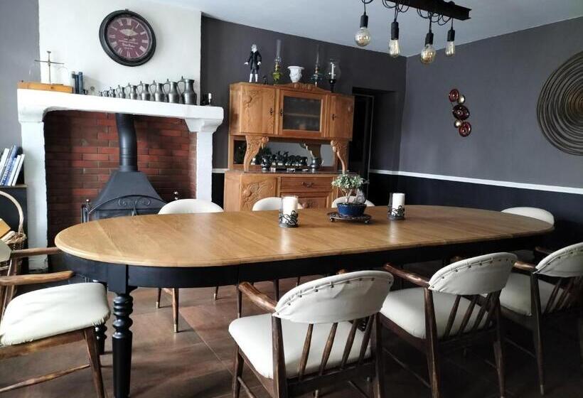 مبيت وإفطار La Source De Bury