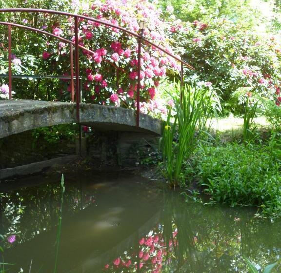 ベッドアンドブレックファースト Le Moulin Du Bignon