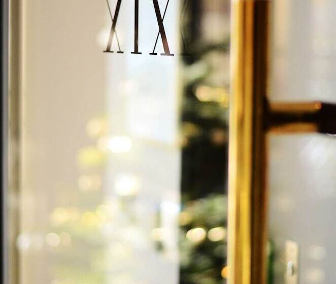 هتل Le Xix