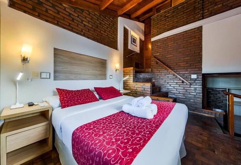 هتل Portal Del Lago