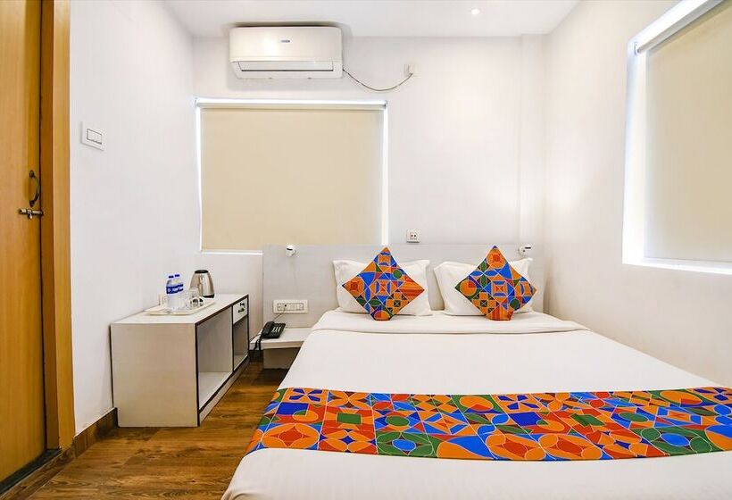 تختخواب و صبحانه Fabhotel Globe Express   Nr Ruby Hospital
