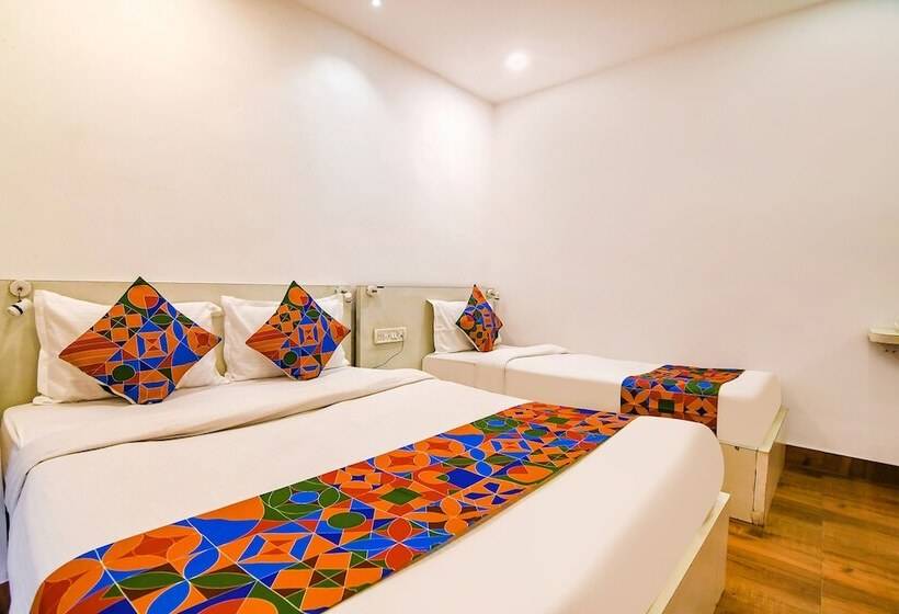 تختخواب و صبحانه Fabhotel Globe Express   Nr Ruby Hospital