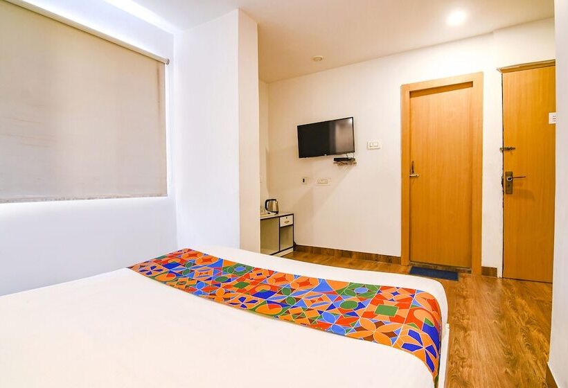 تختخواب و صبحانه Fabhotel Globe Express   Nr Ruby Hospital