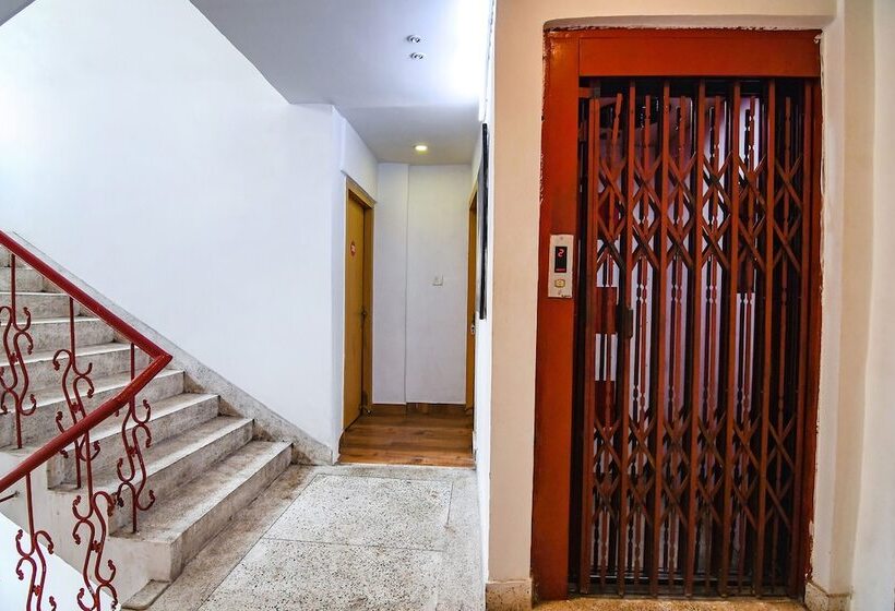 تختخواب و صبحانه Fabhotel Globe Express   Nr Ruby Hospital