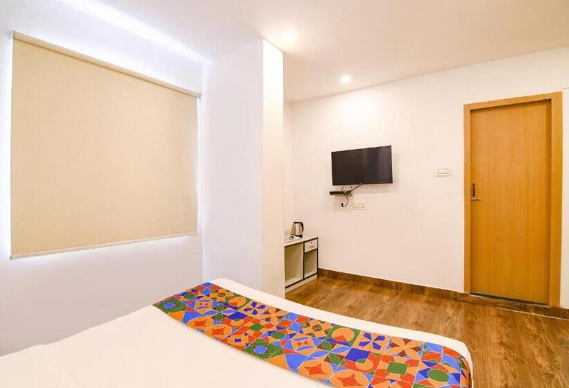 تختخواب و صبحانه Fabhotel Globe Express   Nr Ruby Hospital