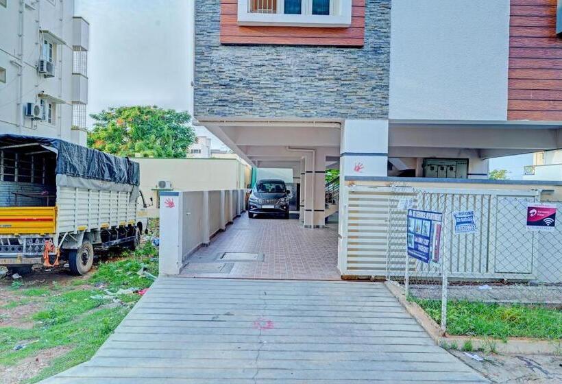 هتل Collection O Ns Service Apartment