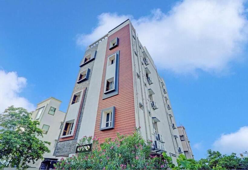 هتل Collection O Ns Service Apartment