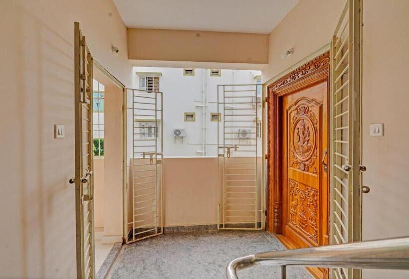هتل Collection O Ns Service Apartment