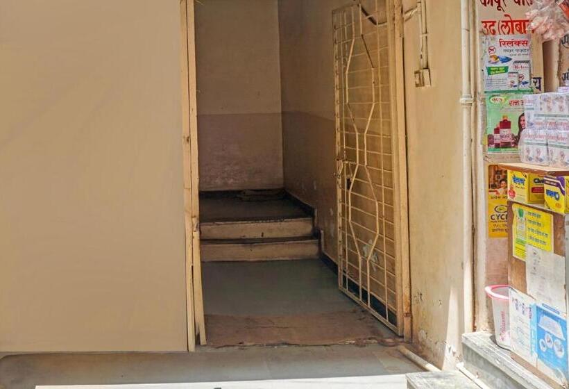 בית מלון כפרי Thakkar Lodge