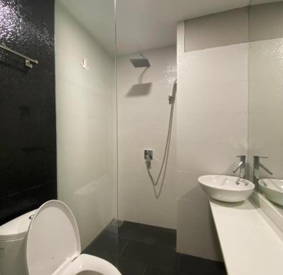 هتل Holiday Inn