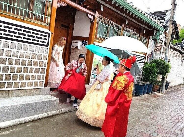 پانسیون Leedo Hanok