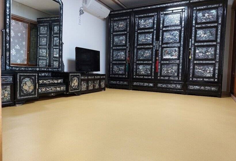 پانسیون Leedo Hanok