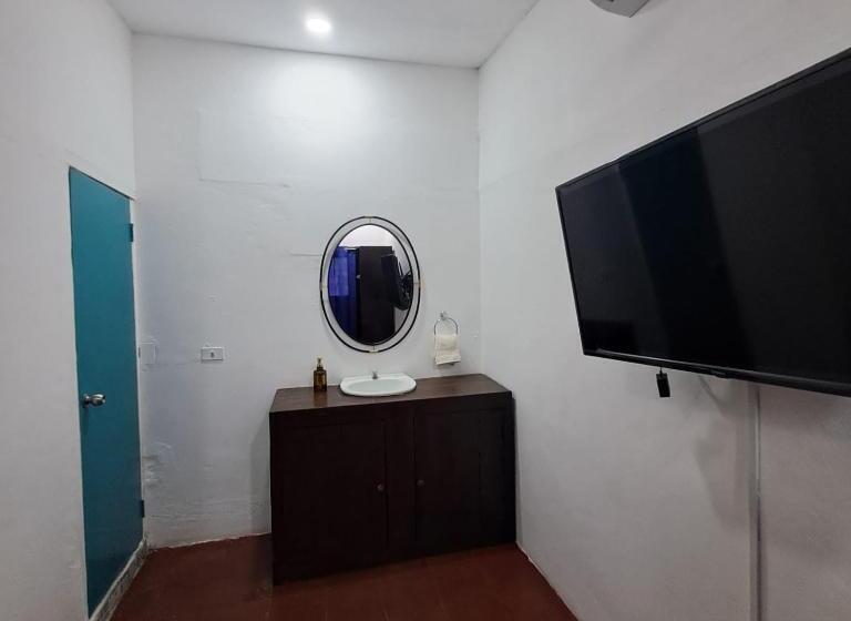 هاستل Hostal Victoria