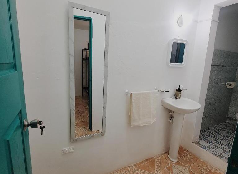 هاستل Hostal Victoria