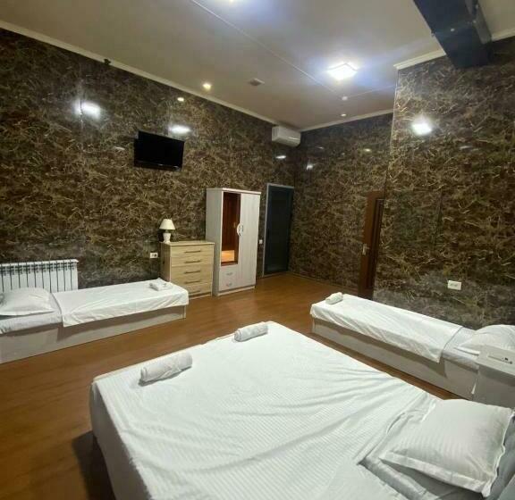 Assa Hostel