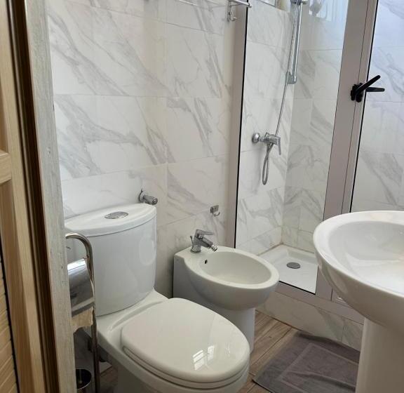 تختخواب و صبحانه Eleganz Residence