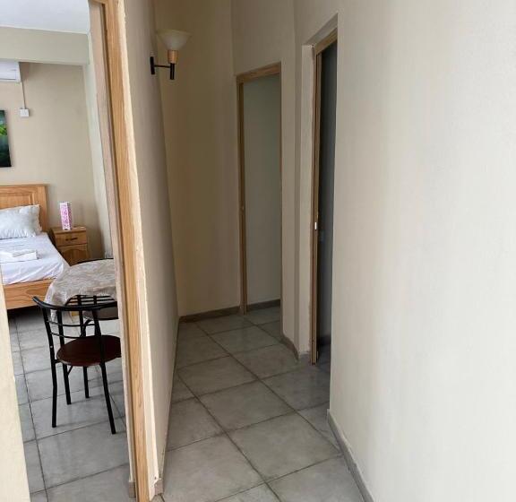 تختخواب و صبحانه Eleganz Residence
