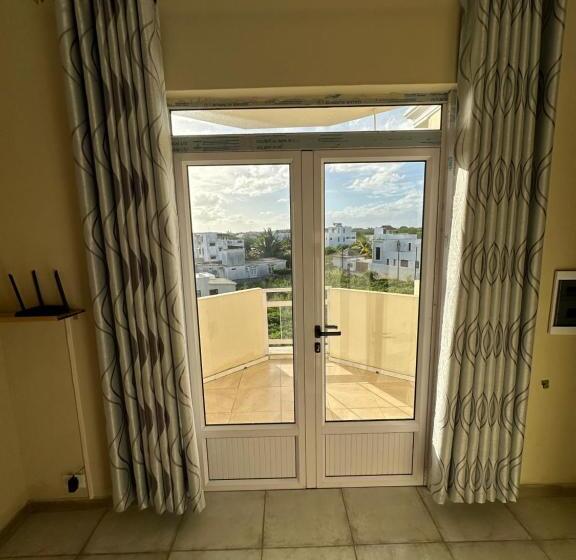 تختخواب و صبحانه Eleganz Residence