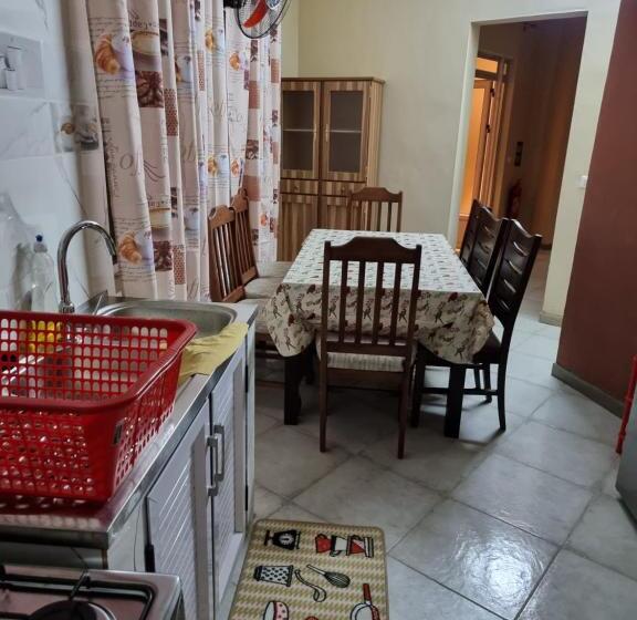 تختخواب و صبحانه Eleganz Residence