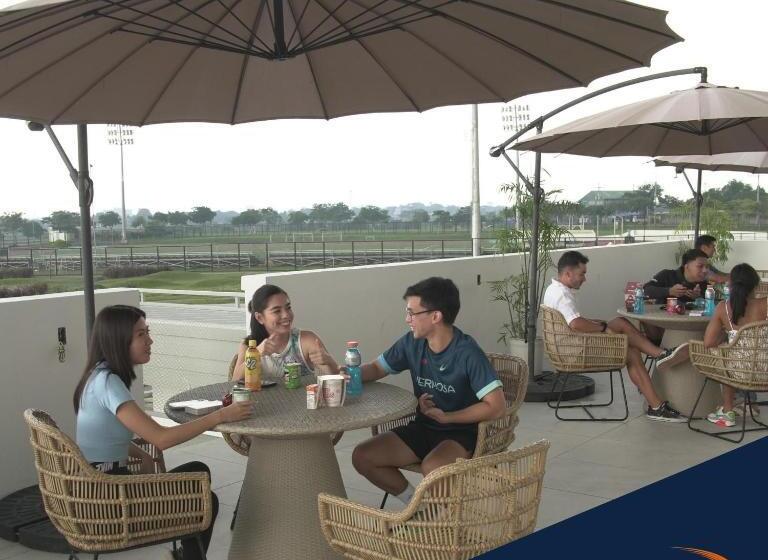 فندق Athlete S House