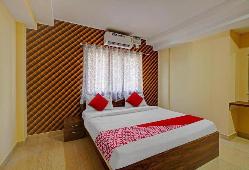 Hotel O Singasandra Metro Station