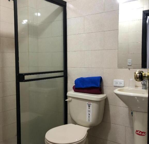 Пансион Hostal Quito Nayla