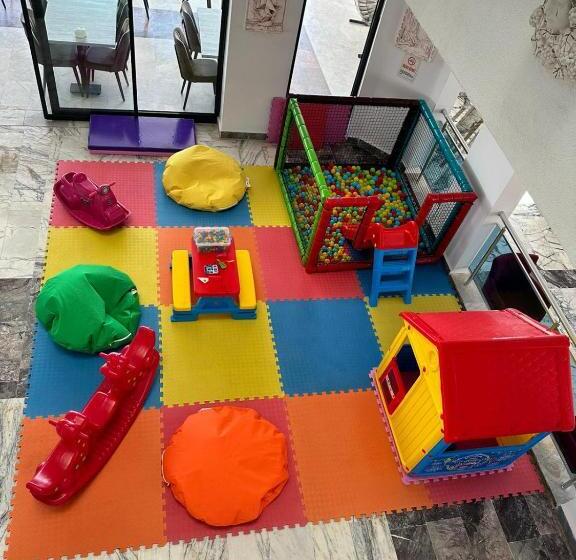 هتل Safak