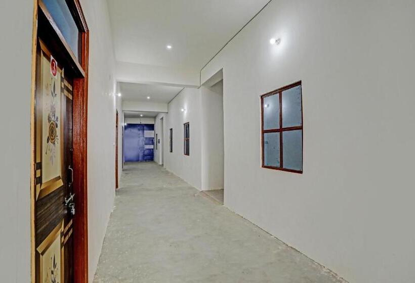 فندق Oyo Flagship 81496 Goldy Palace
