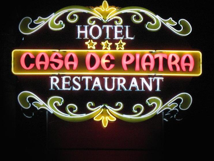 هتل Casa De Piatra