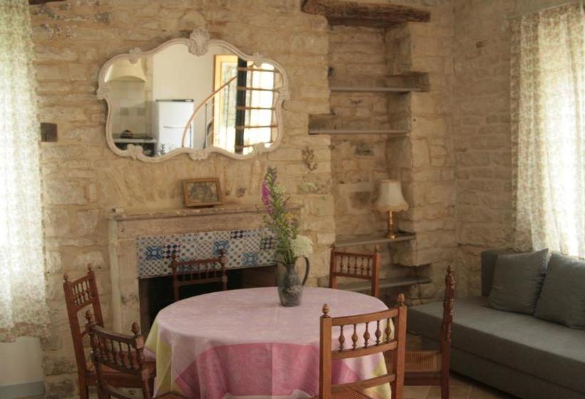 مبيت وإفطار Domaine Des Douves