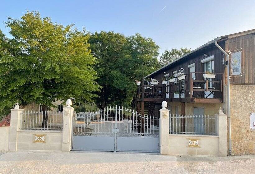 민박 Le Domaine De Canesse