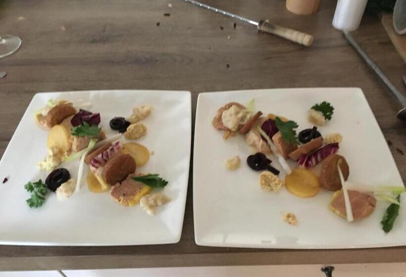 تختخواب و صبحانه Maison Des Vignes