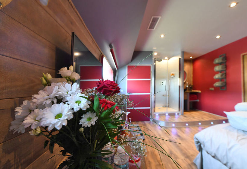 تختخواب و صبحانه Péniche Tic Et Tac