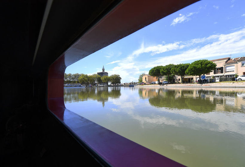 تختخواب و صبحانه Péniche Tic Et Tac