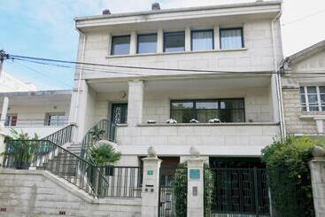 تختخواب و صبحانه Villa Verde La Rochelle
