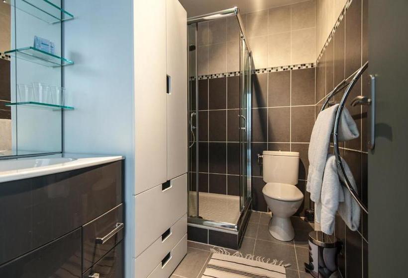 호텔 Hôtel Restaurant Le Voilis