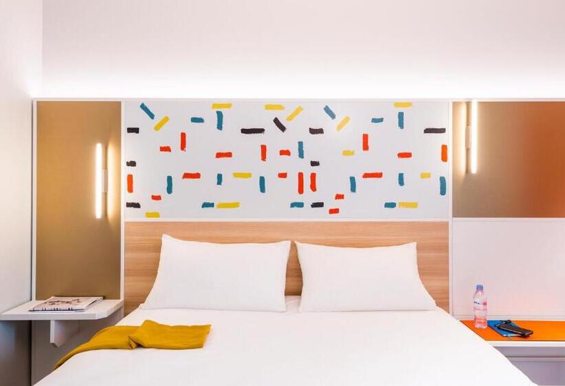 هتل Ibis Styles Versailles Guyancourt