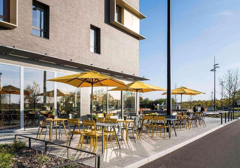 هتل Ibis Styles Guyancourt Versailles