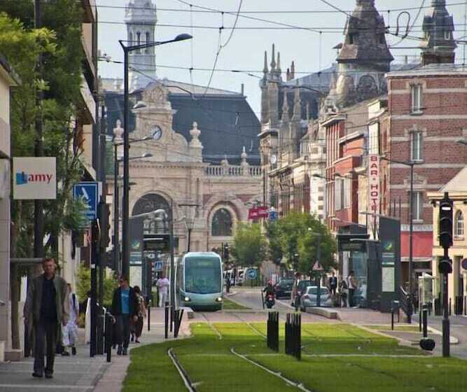 هتل Le Clemenceau  & Restaurant  Gare Sncf  Centre Ville