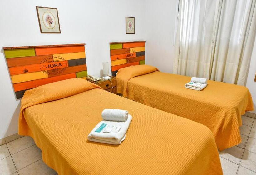 בית מלון כפרי Simón