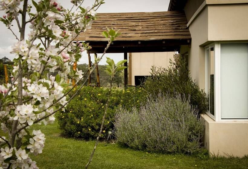 استراحتگاه Ruca Haian. Cabañas Spa & Restó. Tandil