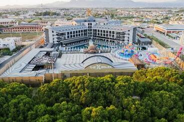 هتل The X Belek