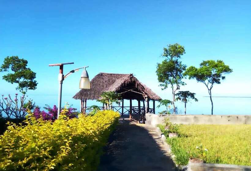 پانسیون Zan Oceans Resort