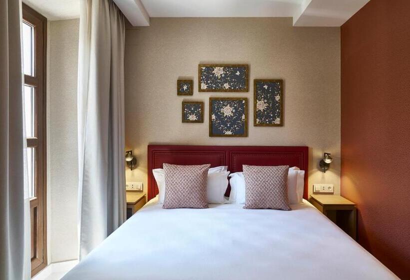 Vincci Molviedro Suites Apartments